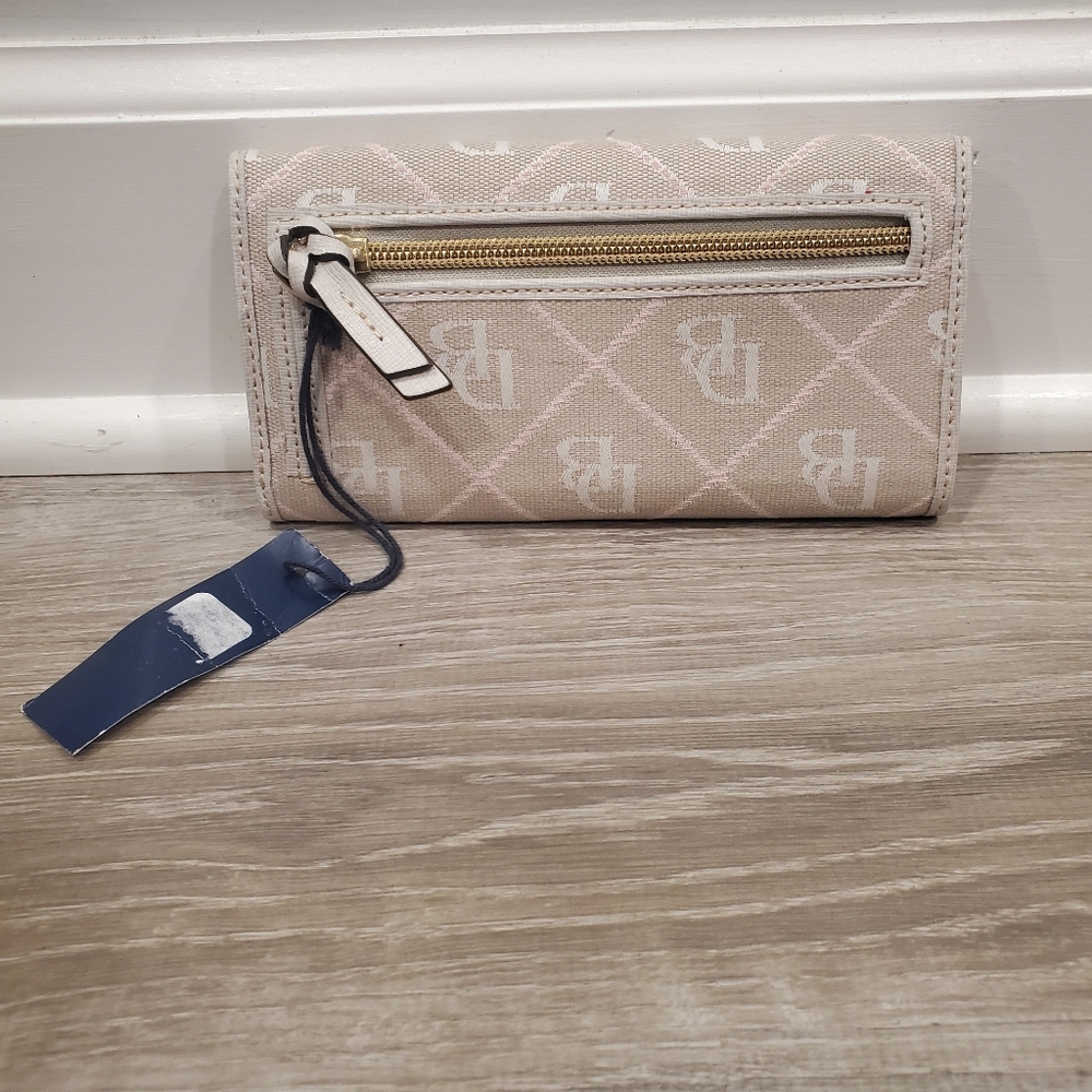 NWT Dooney & Bourke Continental Clutch Wallet - Picture 2 of 6